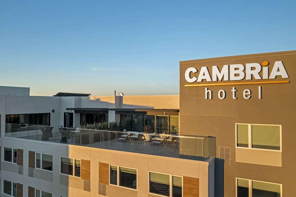 Cambria Hotel Burbank Airport Esterno foto