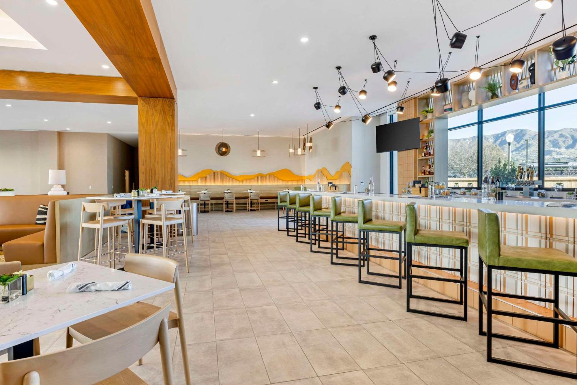 Cambria Hotel Burbank Airport Esterno foto